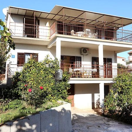Apartman Gilan Seget Vranjica Exterior photo